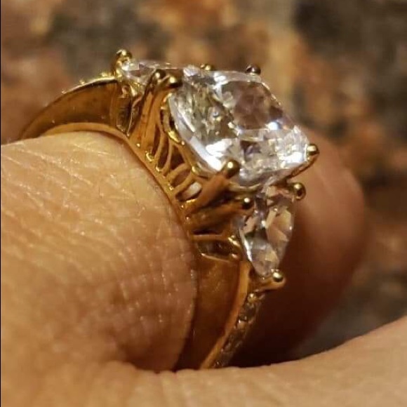Qvc rings. CZ . Size 4 - Picture 6 of 10